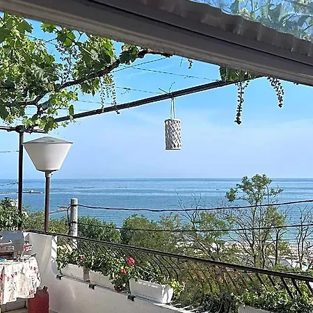 Temenuga Guest Hotel *